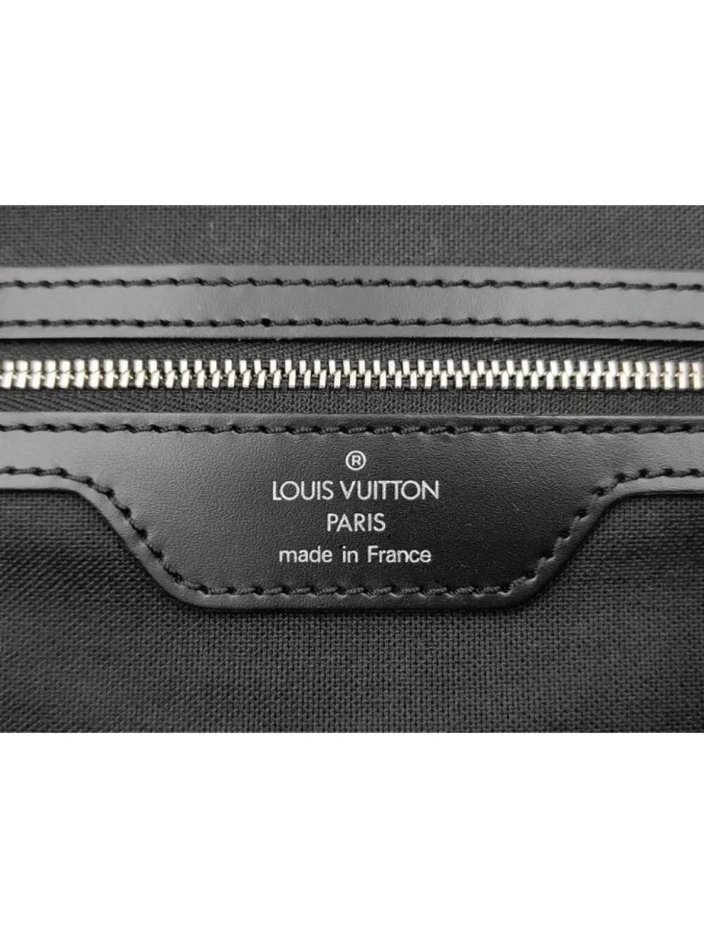 Louis Vuitton Shoulder Bag Taiga Ardoise Silver